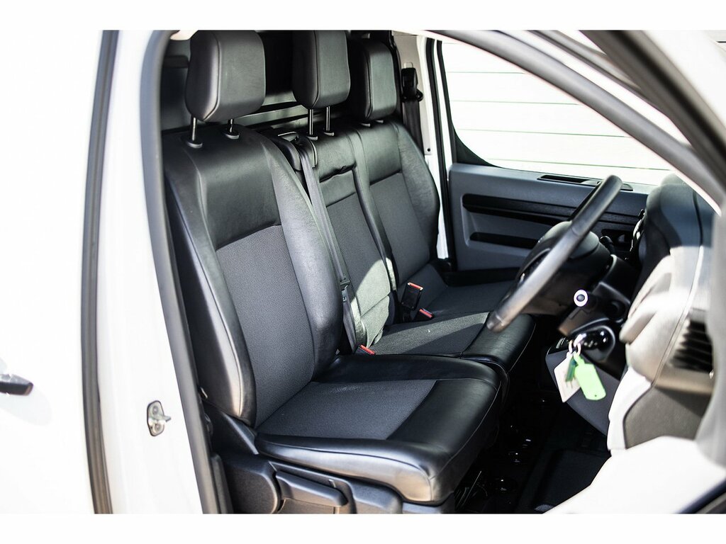 Peugeot E-Expert E 1200 75Kwh Professional Standard Panel Van 6Dr E #14