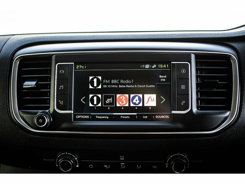 Peugeot E-Expert E 1200 75Kwh Professional Standard Panel Van 6Dr E #22