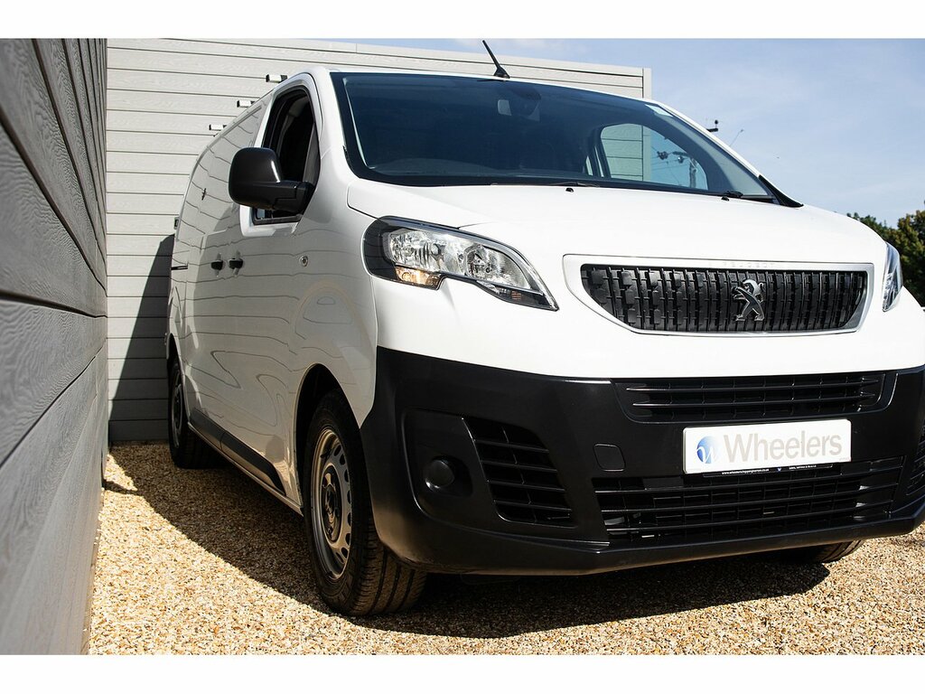 Peugeot E-Expert E 1200 75Kwh Professional Standard Panel Van 6Dr E #34
