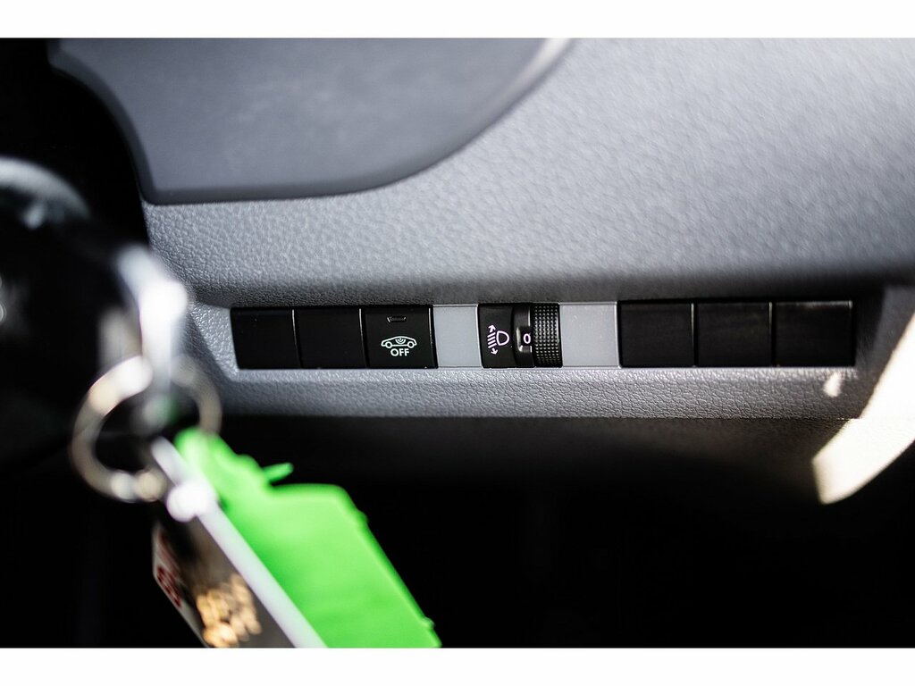 Peugeot E-Expert E 1200 75Kwh Professional Standard Panel Van 6Dr E #32