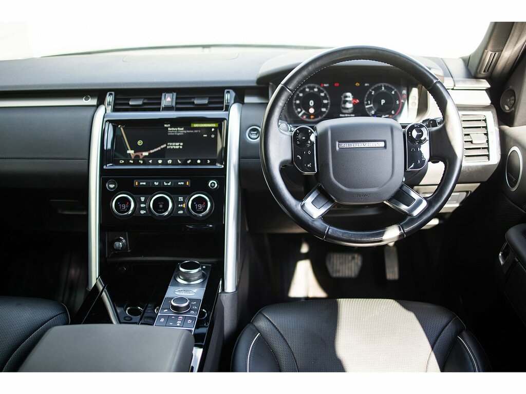 Land Rover Discovery Sd V6 Hse YG19PMX Grey #2