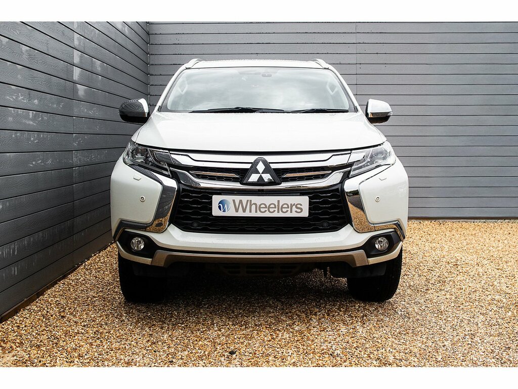 Mitsubishi Shogun Sport D 4 White #4