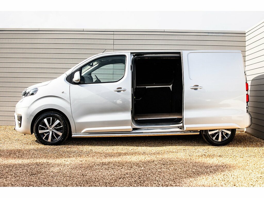 Toyota PROACE D Design Silver #6