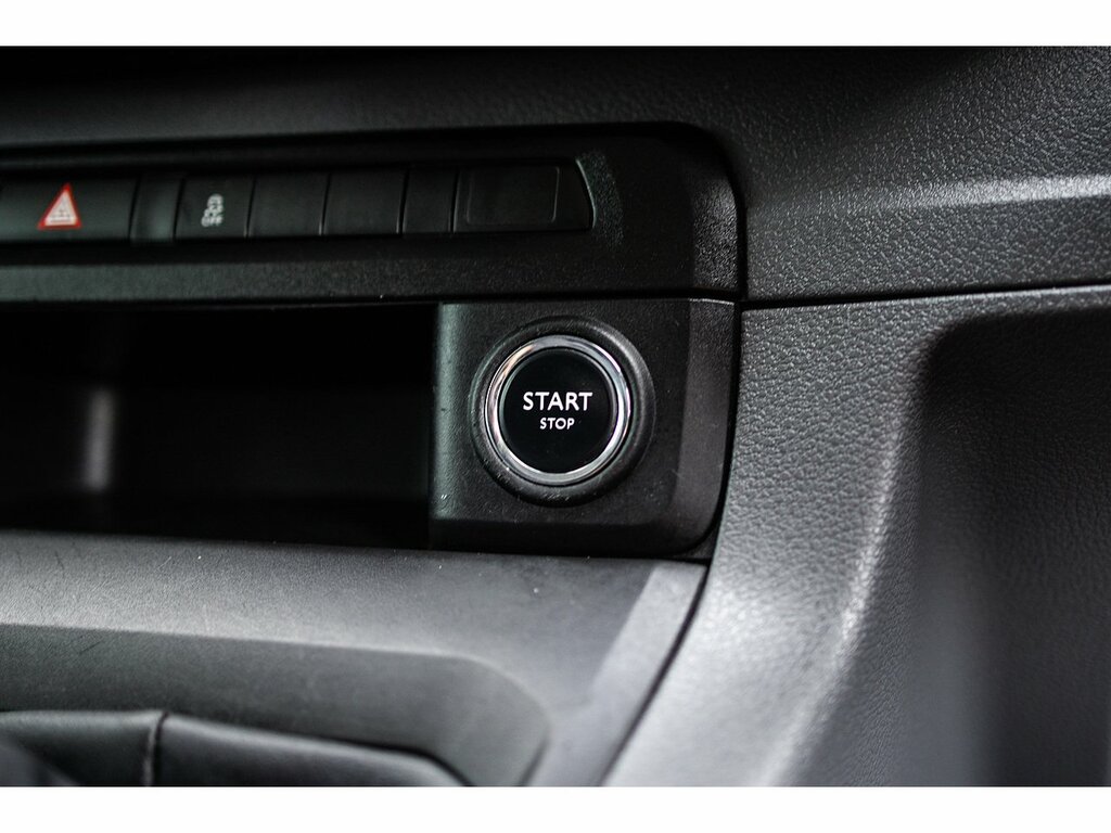 Toyota PROACE 2.0D 120Hpeu6 Icon Premium Pack Long Panel Van White #26