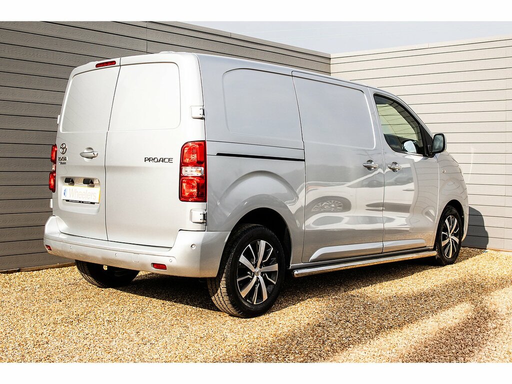 Toyota PROACE D Design Silver #3