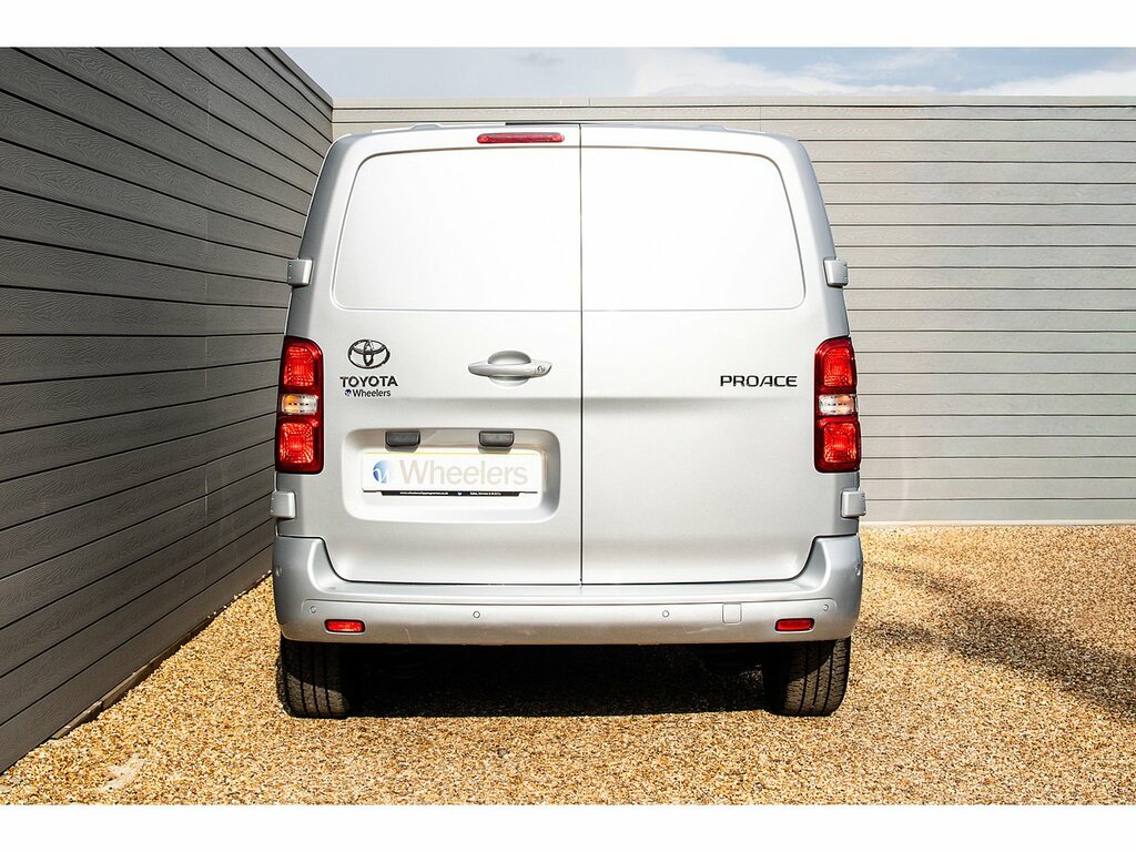 Toyota PROACE 2.0D 120Hpeu6 Icon Premium Pack Long Panel Van White #9