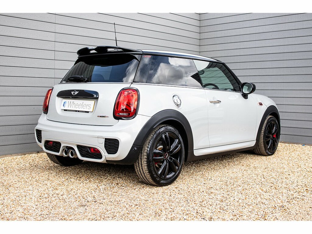 Mini Hatch John Cooper Works White #3