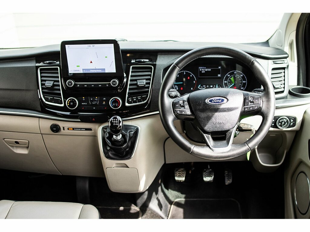 Ford Tourneo Custom 320 Ecoblue Titanium HT22XBR White #2