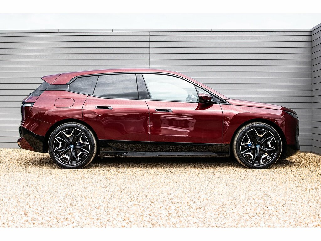 BMW iX 40 M Sport Red #6
