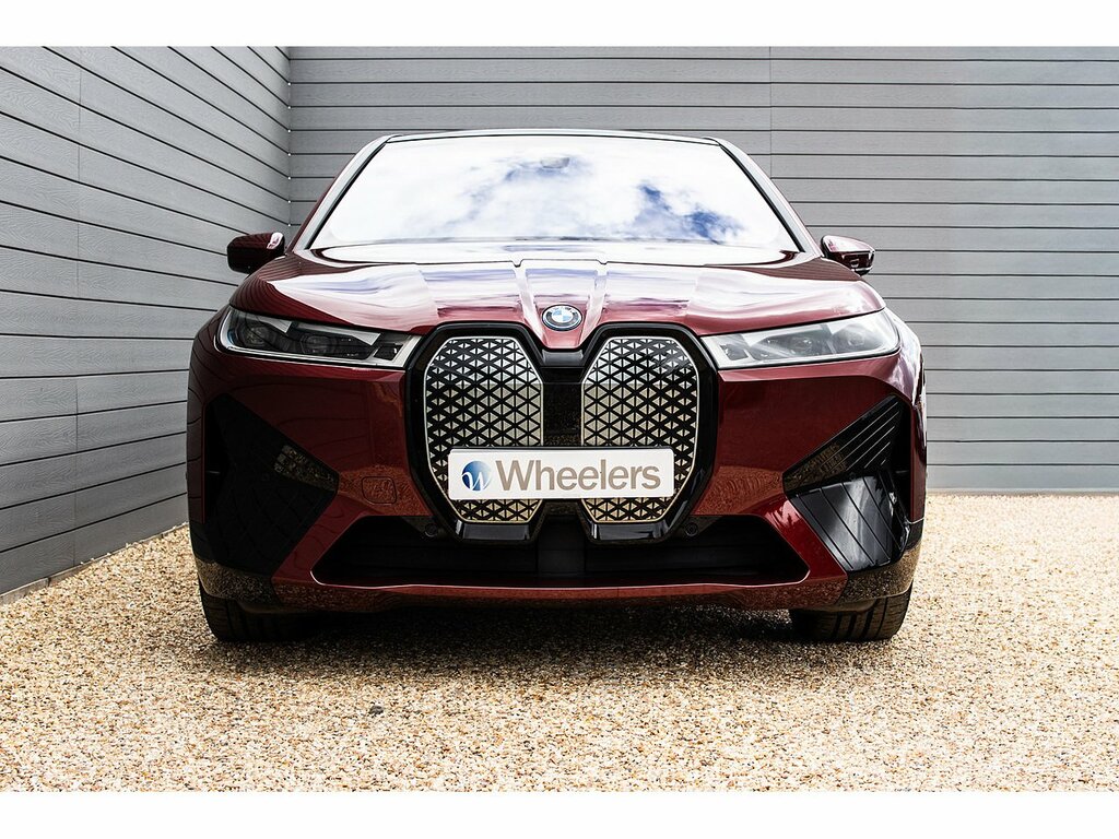 BMW iX 40 M Sport Red #4