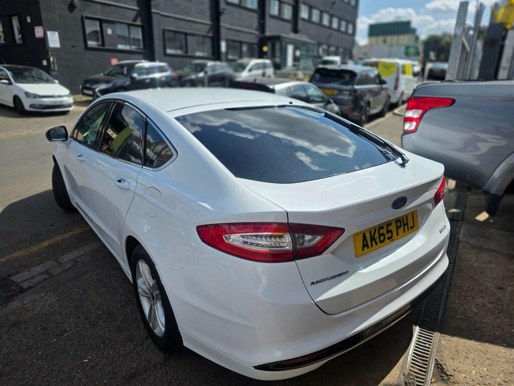 Ford Mondeo 1.5T Ecoboost Titanium Euro 6 Ss AK65PHJ White #4