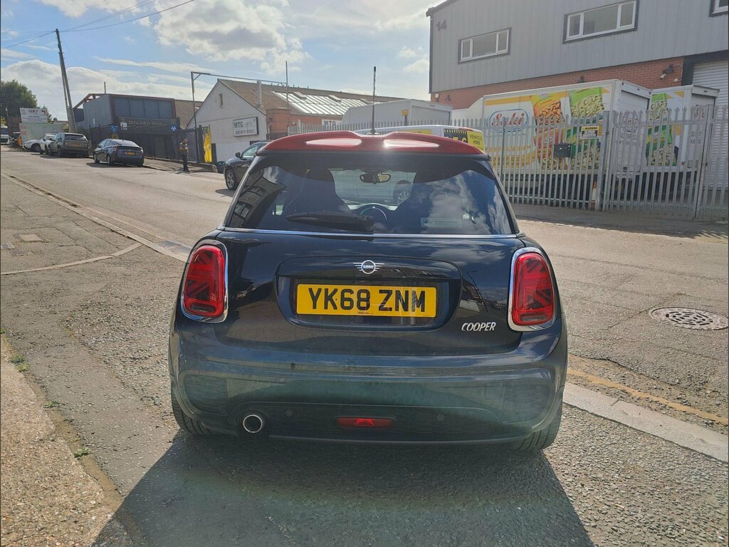 Mini Hatch 1.5 Cooper II White #18