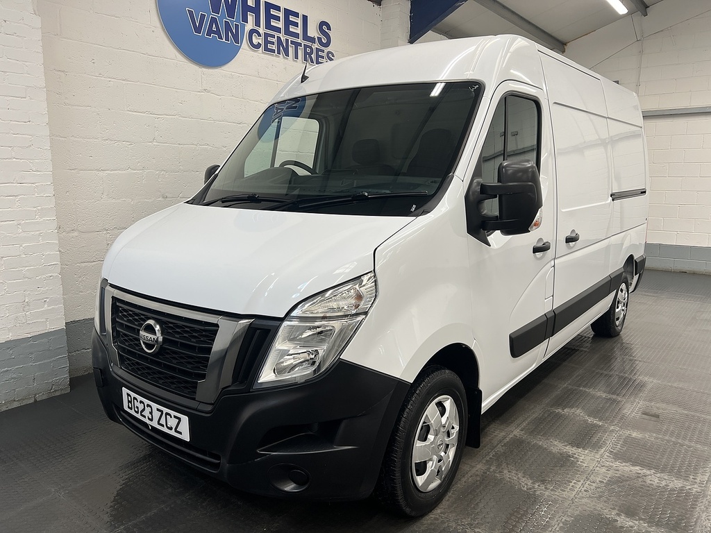 Nissan InterStar 2.3 Dci 33 Acenta Panel Van Fwd White