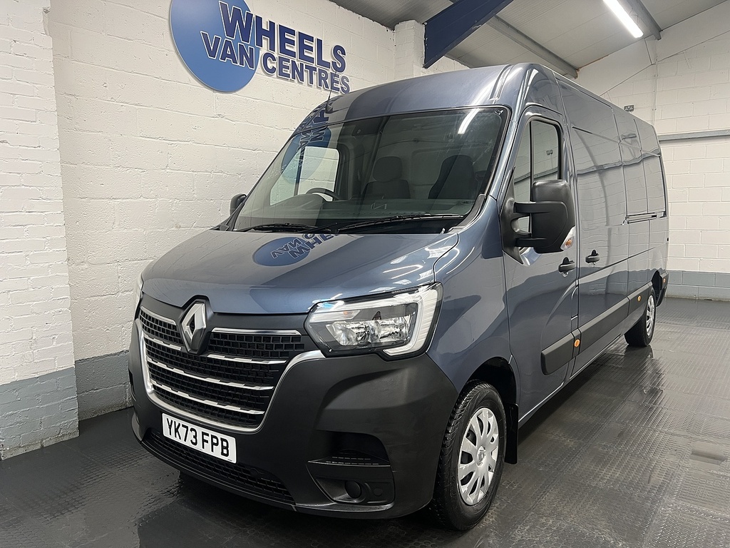 Renault Master 2.3 Dci 35 Advance Panel Van Fwd Blue