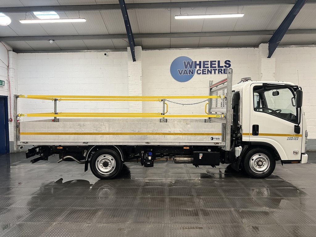 Isuzu D N35 1.9 Dropside KE23ABX White #3