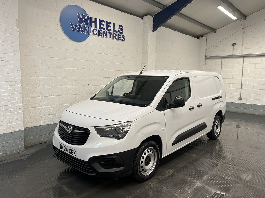 Vauxhall Combo 1.5 Turbo D 2300 Prime Panel Van 6Dr White