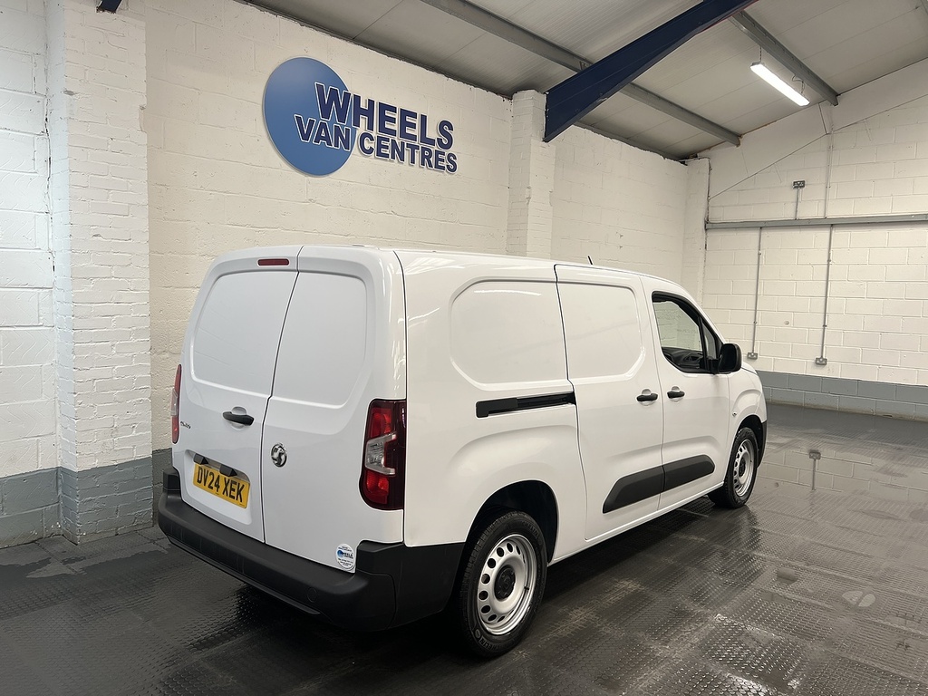 Vauxhall Combo 1.5 Turbo D 2300 Prime Panel Van 6Dr DV24XEK White #5