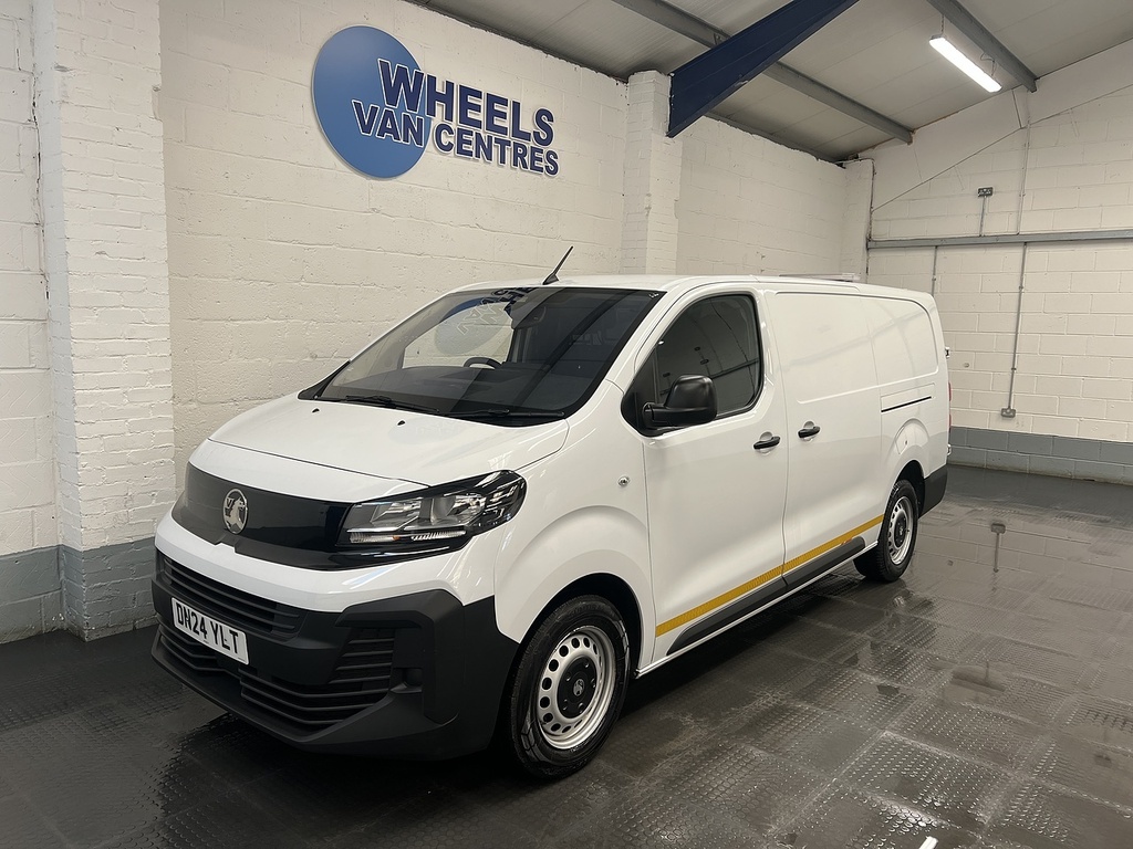 Vauxhall Vivaro 2.0 Turbo D Prime XL Panel Van 6Dr L White