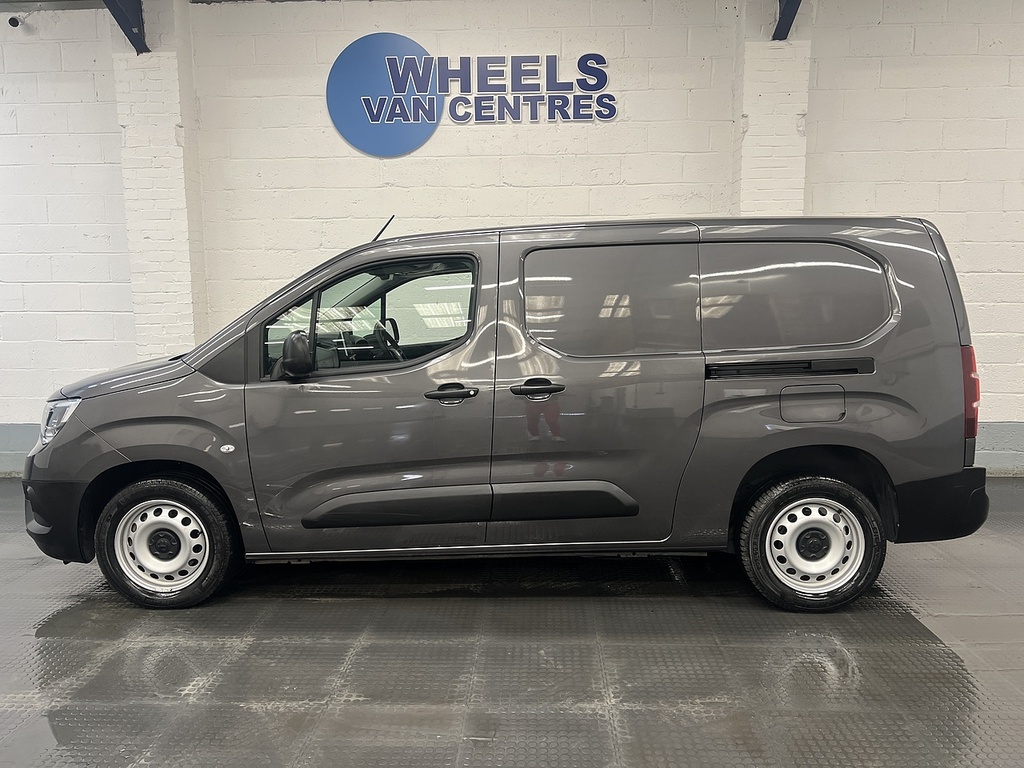 Vauxhall Combo 1.5 Turbo D 2300 Prime Panel Van 6Dr DS73ENM Grey #2