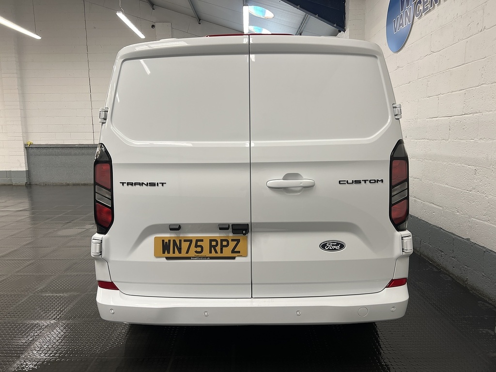Ford Transit Custom 2.0 320 Ecoblue Limited Panel Van Manua WN75RPZ White #3