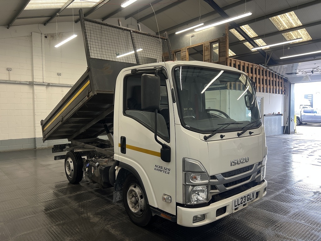 Isuzu 1.9D N35 Green Tipper Rwd Swb Eu LL23GLV White #2