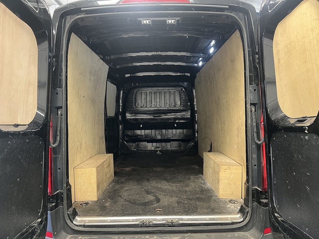 Maxus Deliver 9 2.0 D20 Panel Van Fwd L3 H2 Euro Black #5