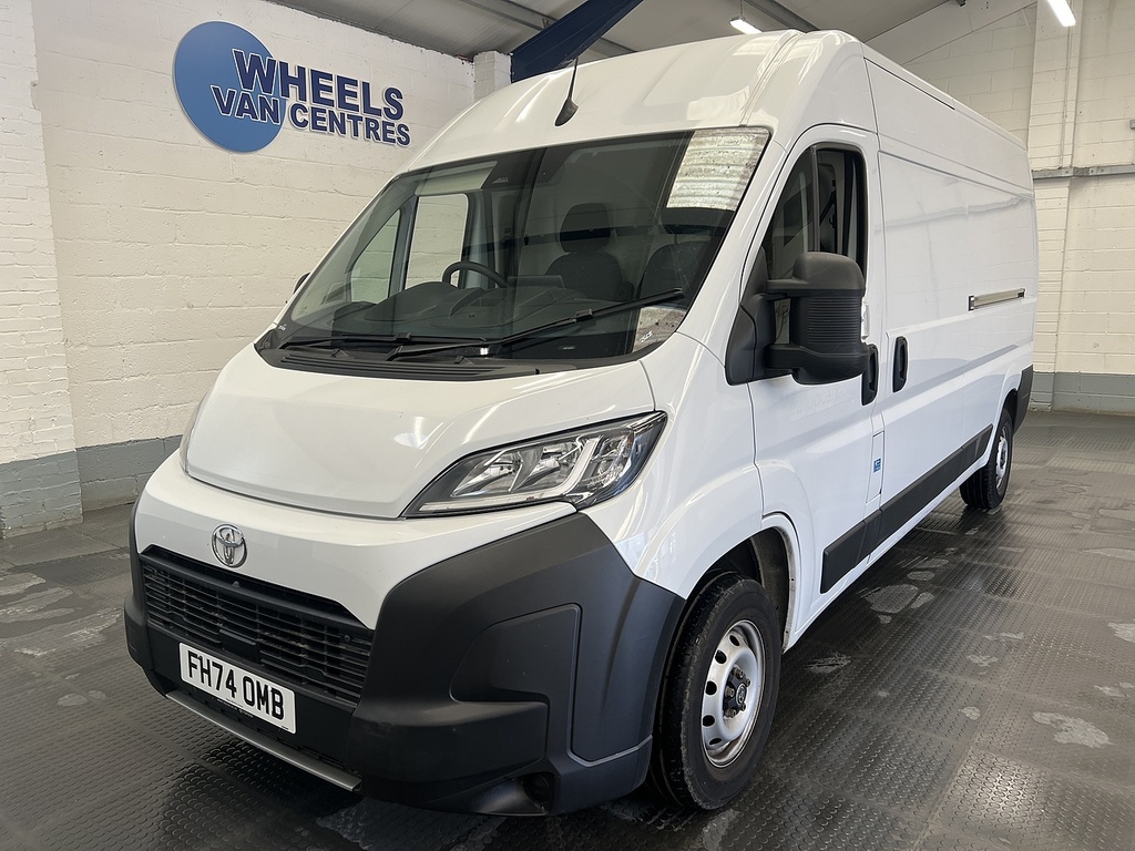 Toyota PROACE 2.2 Bluehdi 35 Icon Long Panel Van Manu White