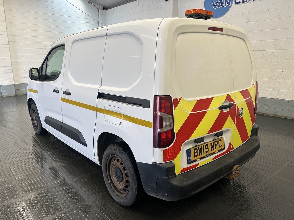 Vauxhall Combo 1.6 Turbo D 2000 Edition Panel Van Manu White #2