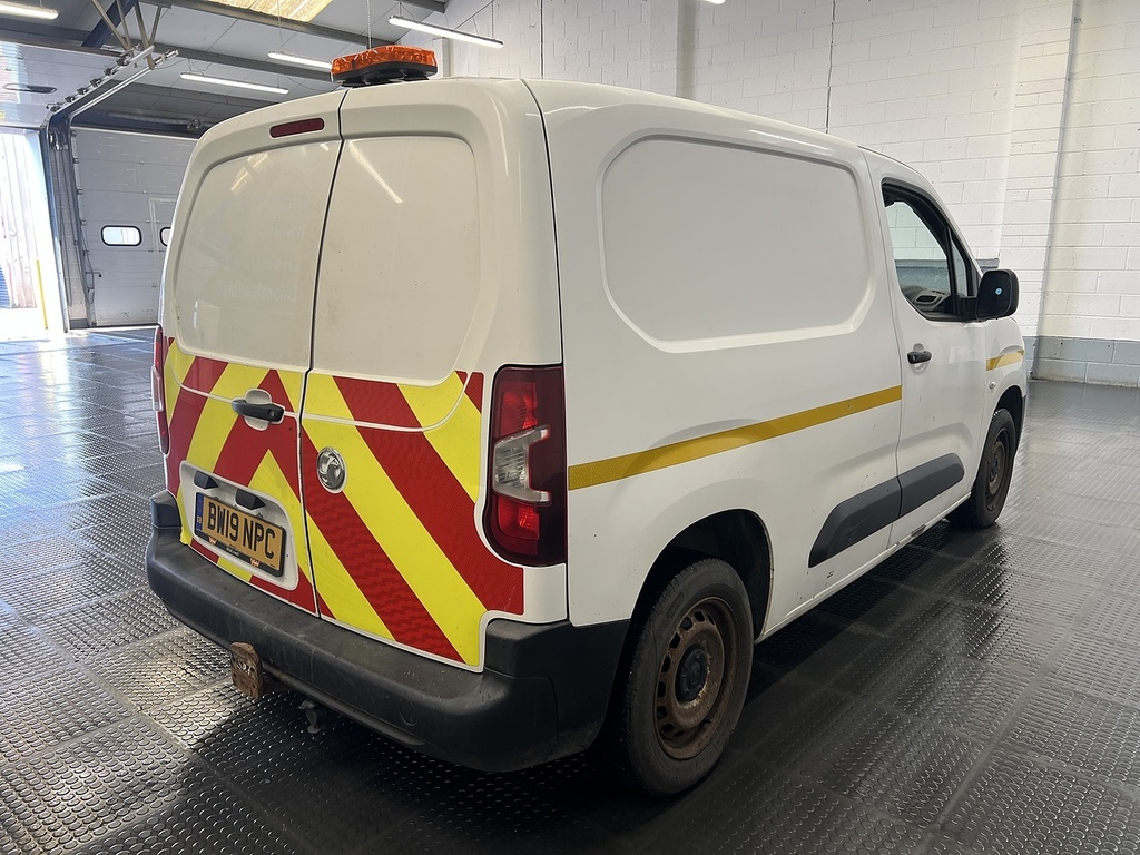 Vauxhall Combo 1.6 Turbo D 2000 Edition Panel Van Manu White #3