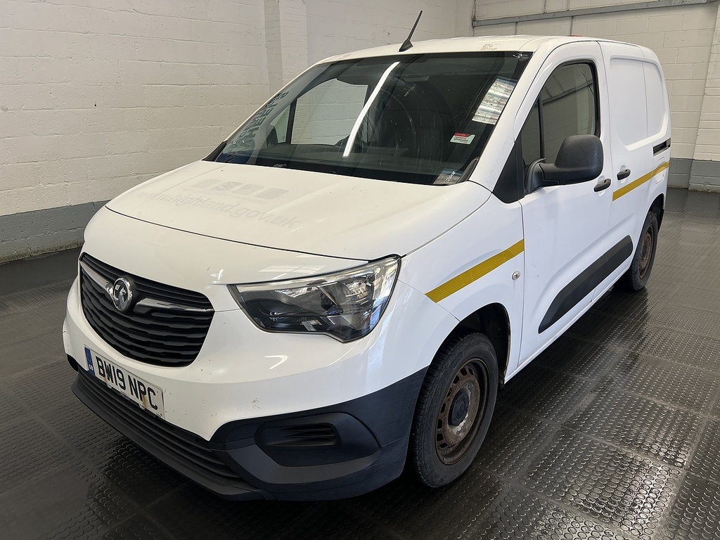 Vauxhall Combo 1.6 Turbo D 2000 Edition Panel Van Manu White
