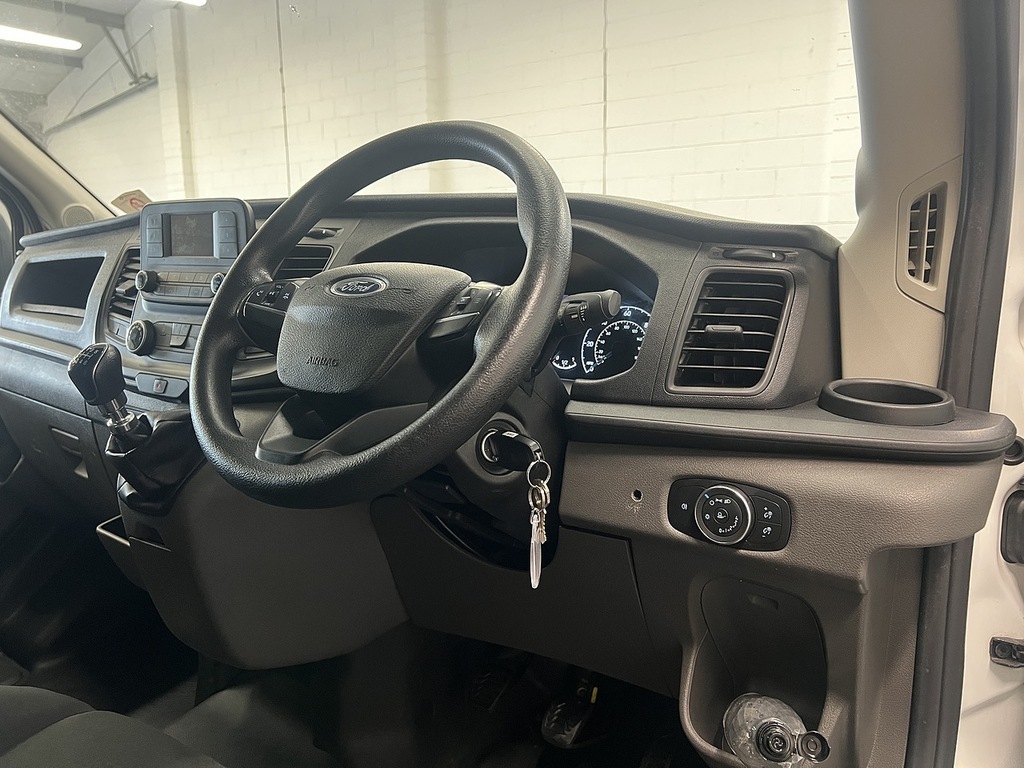 Ford Transit Custom 2.0 350 Ecoblue Leader Luton Fwd BD72FHV White #4