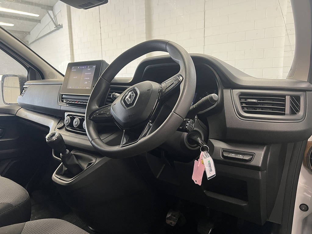 Renault Trafic 2.0 Dci Blue Ll30 Business Panel Van M White #6