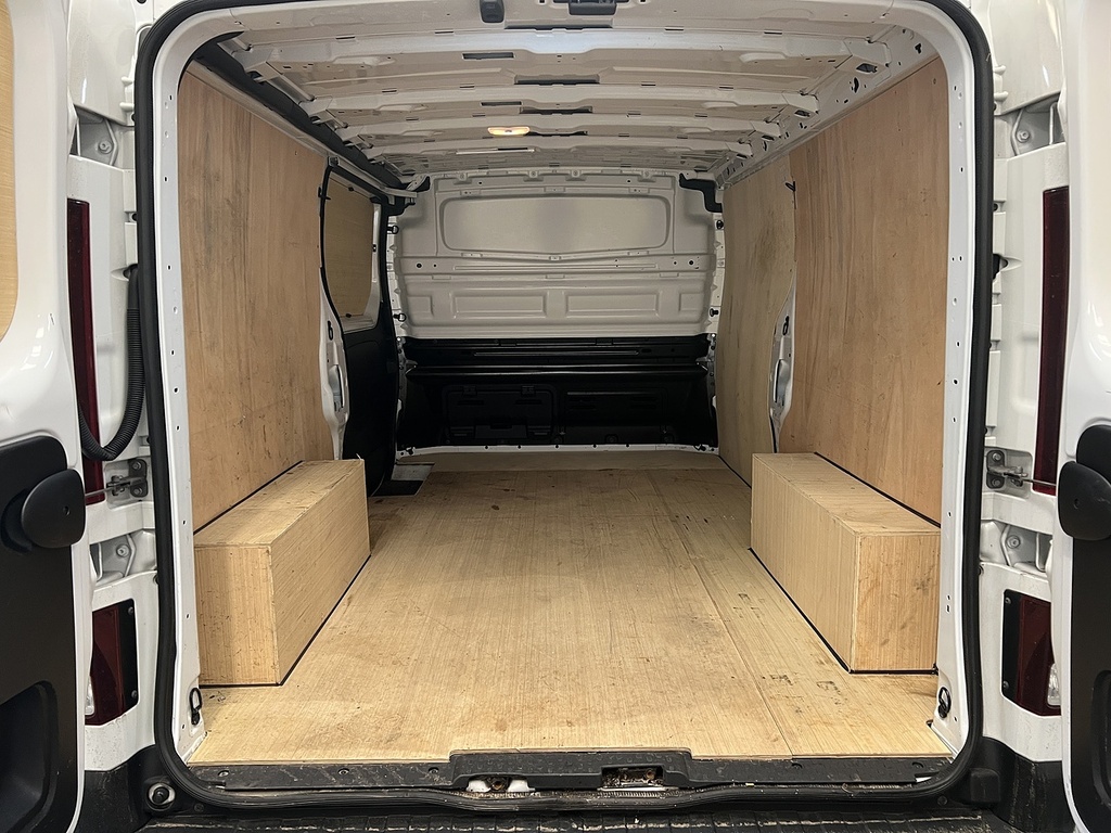 Renault Trafic 2.0 Dci Blue Ll30 Business Panel Van M White #5