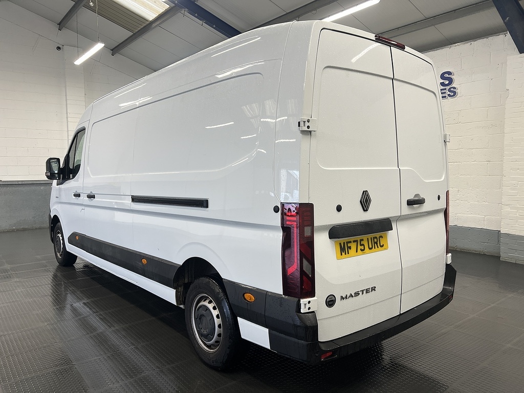 Renault Master 2.0 Dci Lm35 Advance Panel Van L White #2