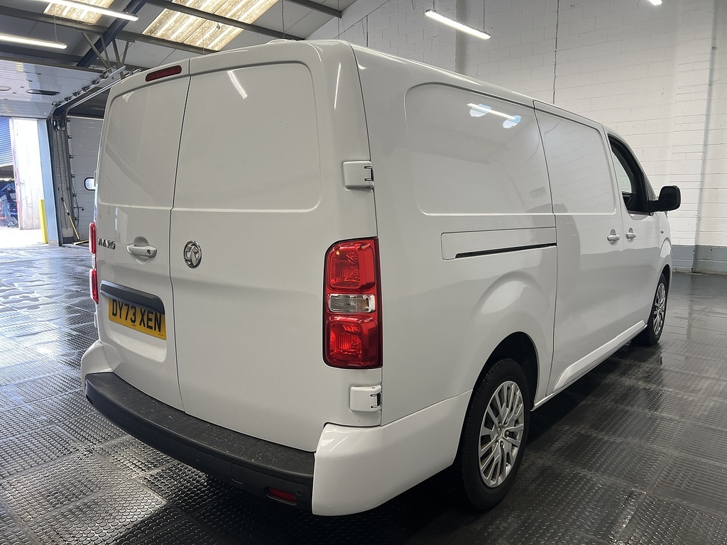 Vauxhall Vivaro 1.5 Turbo D 2900 Pro Panel Van 6Dr L White #2