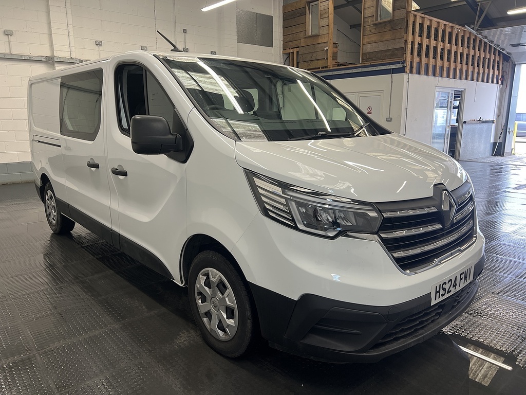 Renault Trafic 2.0 Dci Blue Ll30 Advance Crew Van Double Cab 6Dr White #4