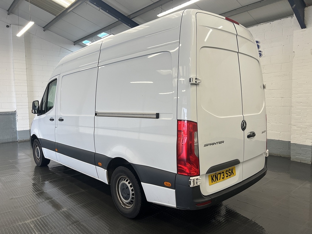 Mercedes-Benz Sprinter 2.0 315 Cdi Progressive Panel Van Manua White #2