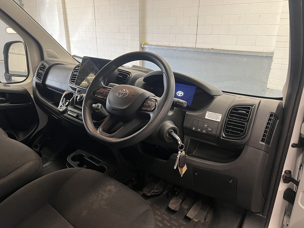 Toyota PROACE 2.2 Bluehdi 35 Icon Long Panel Van Manu White #6