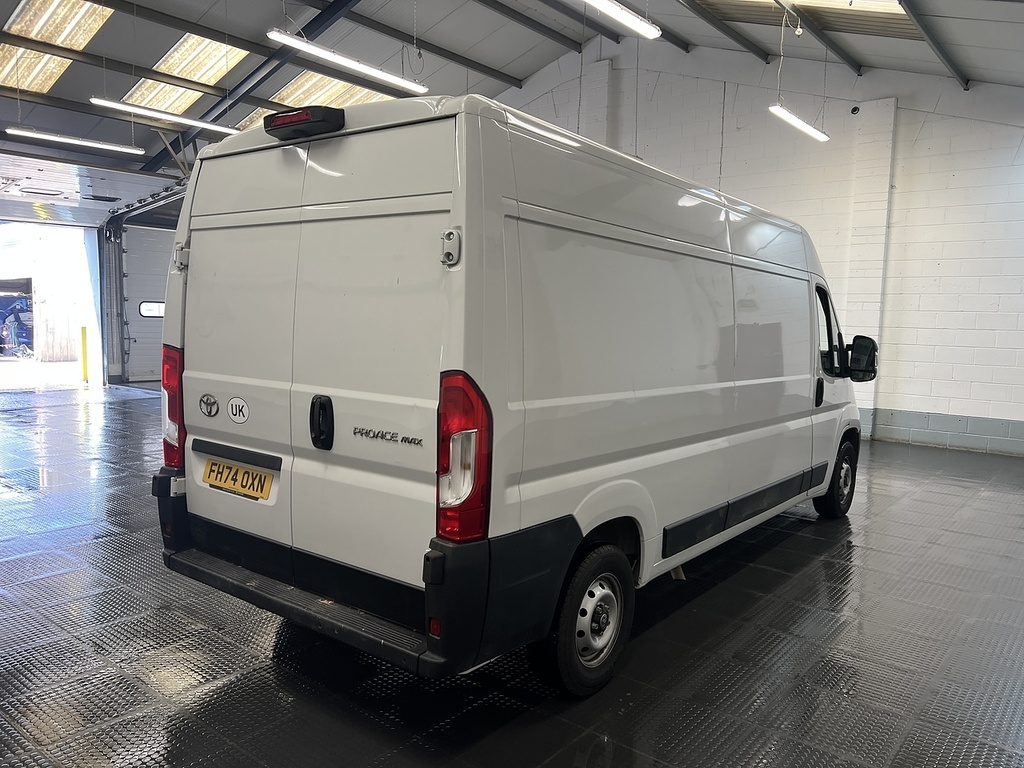 Toyota PROACE 2.2 Bluehdi 35 Icon Long Panel Van Manu White #3