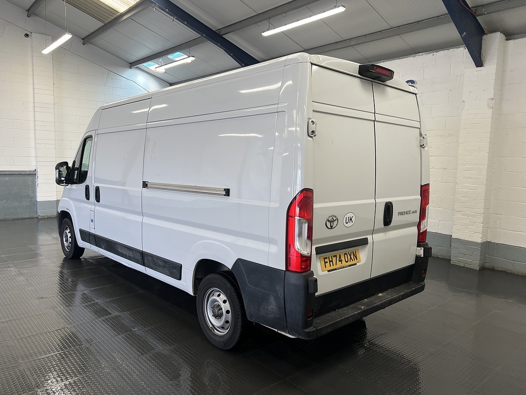 Toyota PROACE 2.2 Bluehdi 35 Icon Long Panel Van Manu White #2