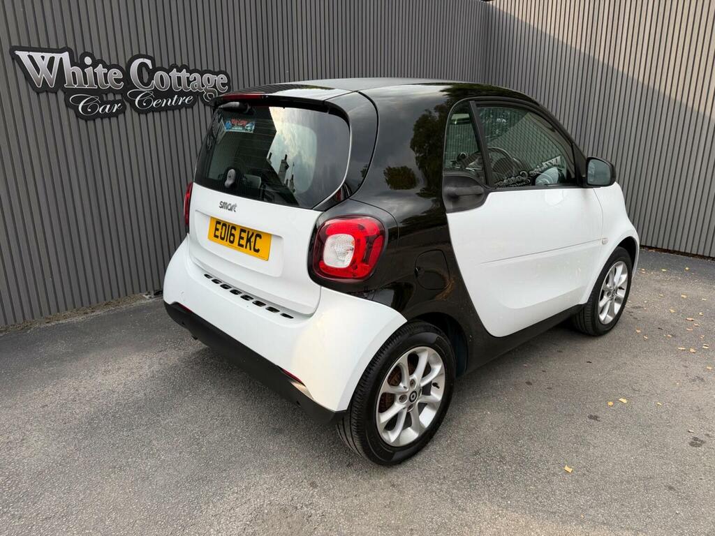 Smart Fortwo 1.0 Passion Twinamic Euro 6 Ss EO16EKC White #2