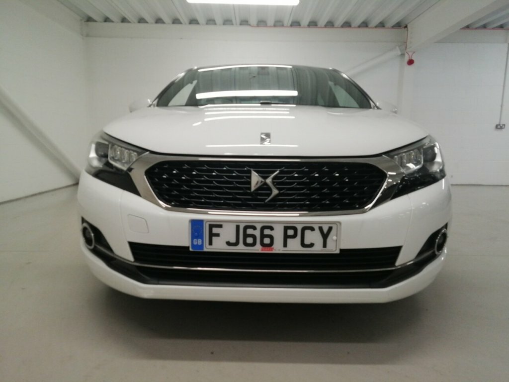 DS DS 4 1.6L Prestige White #5