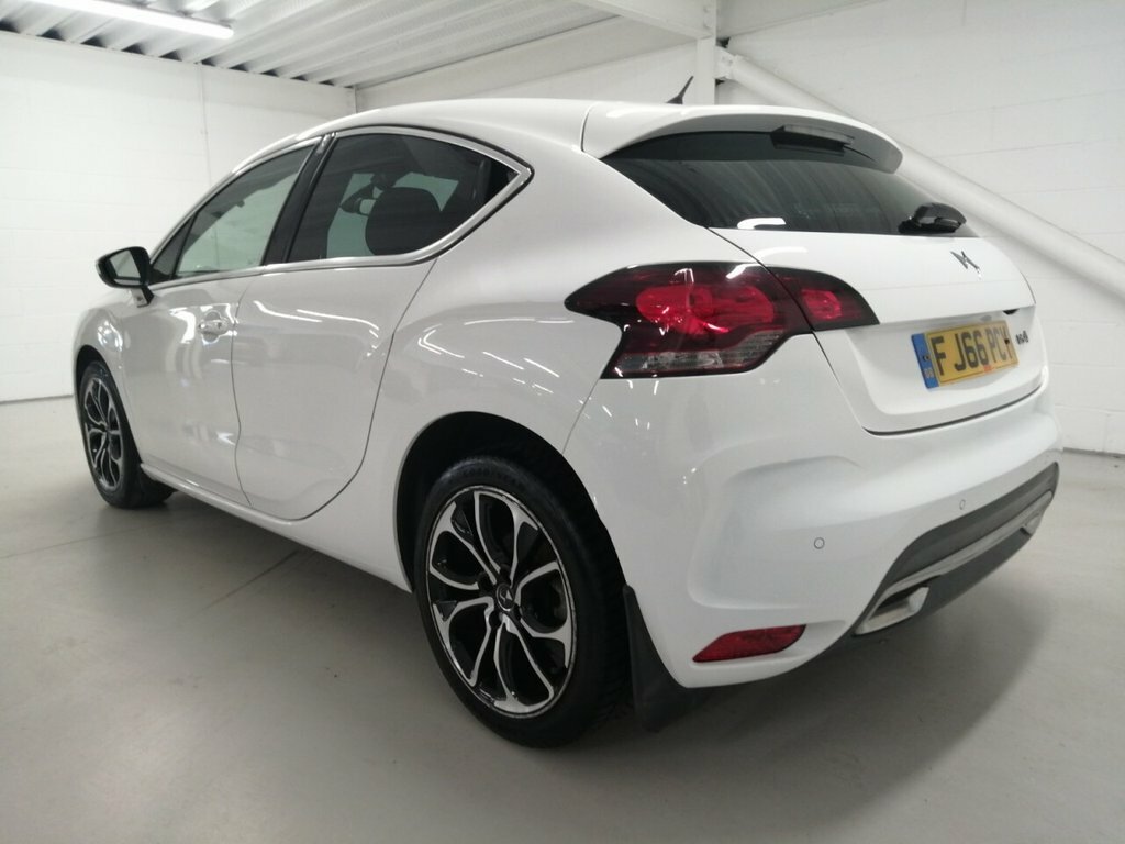 DS DS 4 1.6L Prestige White #4