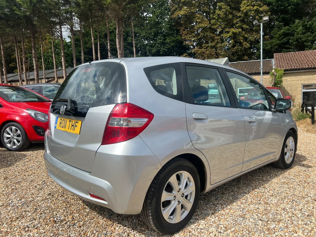 Honda Jazz Hatchback 1.4 I-vtec Es 2011 RO11THF Silver #2