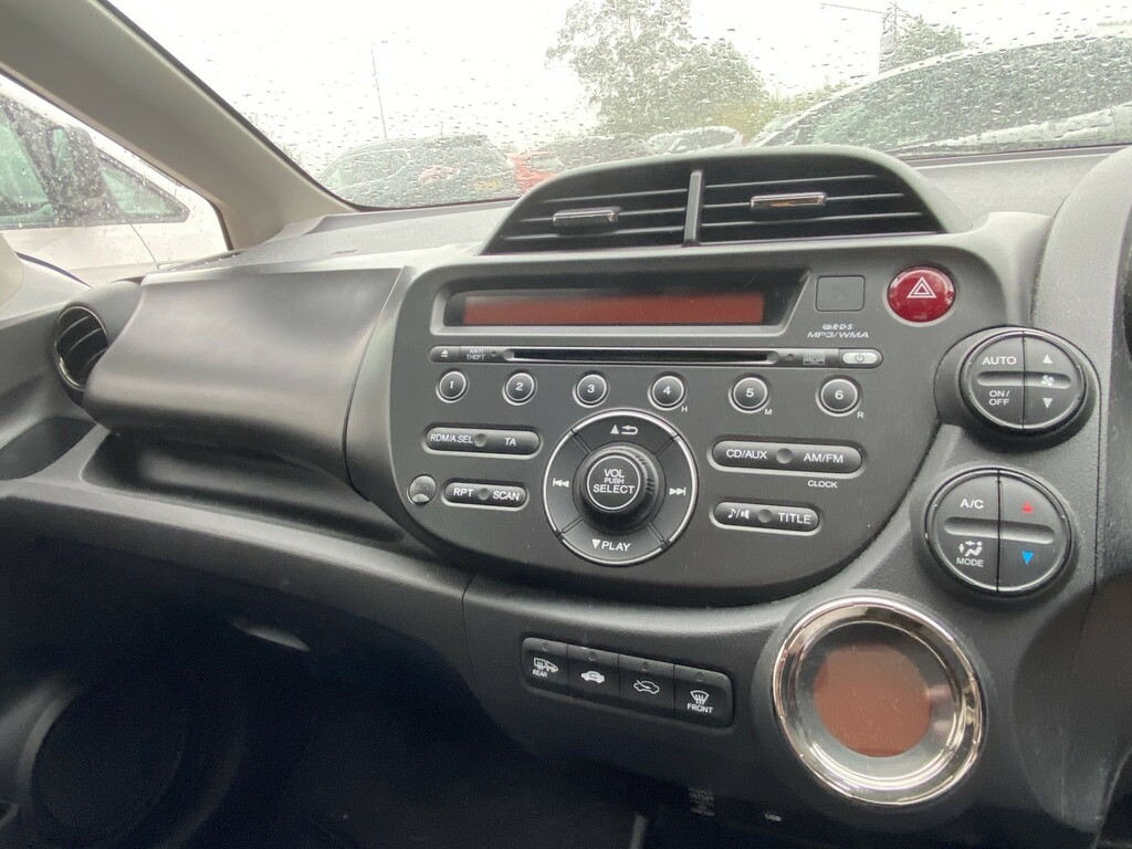 Honda Jazz Ex White #8