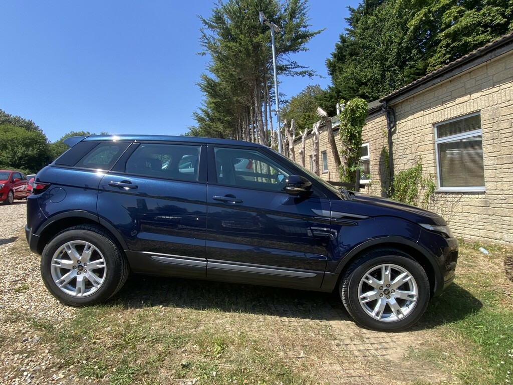 Land Rover Range Rover Evoque White #2