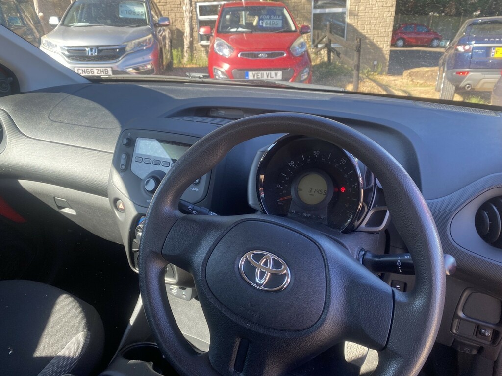 Toyota Aygo 1.0 Vvt-i X-cite Euro Orange #4