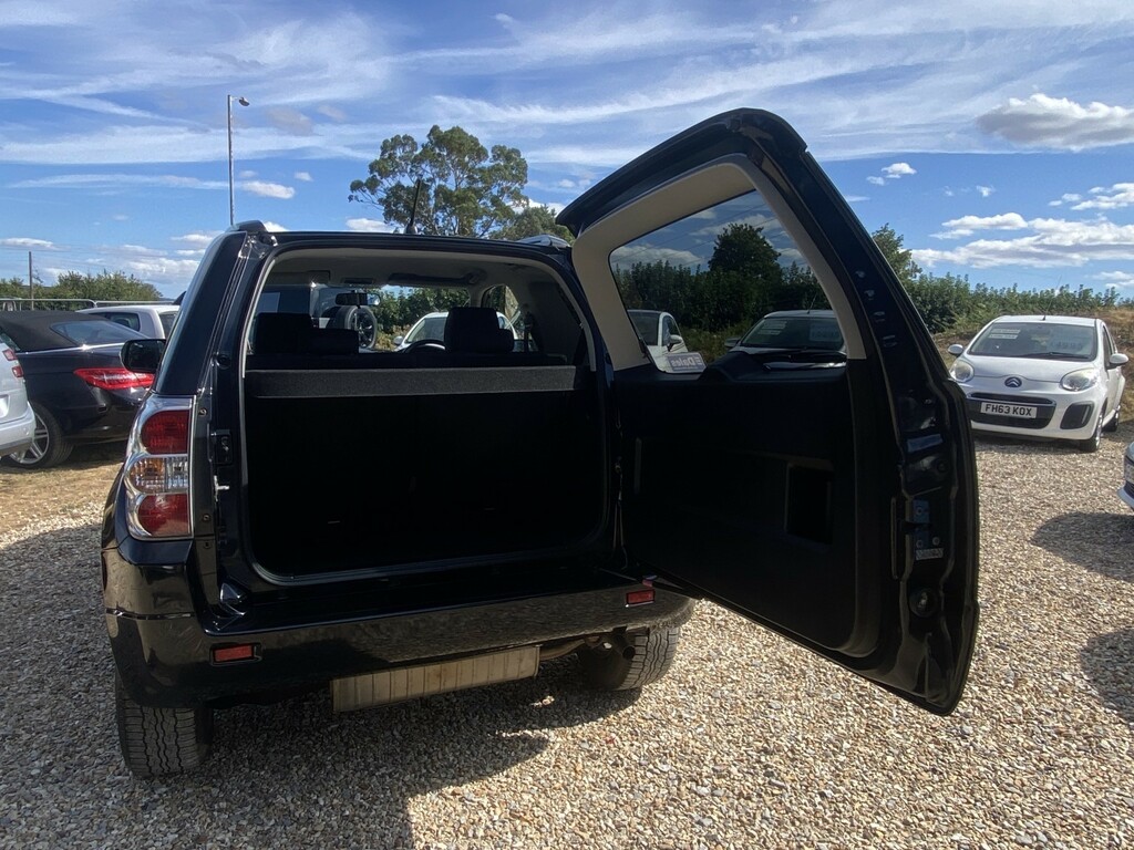 Suzuki Grand Vitara  Grey #17