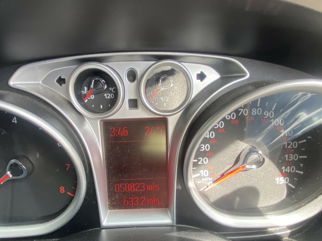 Ford Focus Hatchback 1.6 Titanium 200858 Red #7