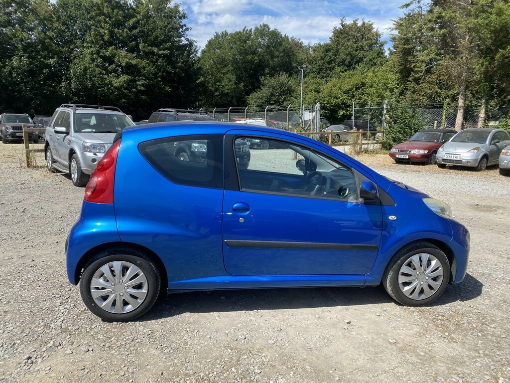 Peugeot 107 Hatchback 1.0 12V Urban 2009 Blue #2